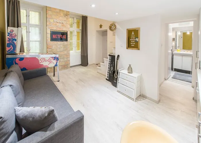 Happy Joy 아파트 *